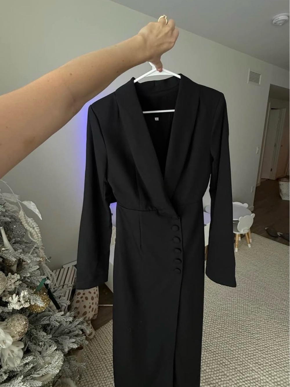 SHEIN Black High-Slit Satin Maxi Skirt - Picture 2 of 4